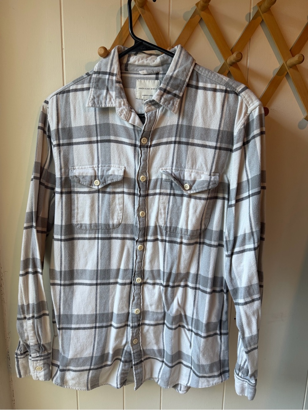 Oversized American Eagle Outfitters Gray and White Plaid Button-Down Shirt